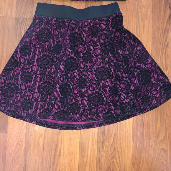 Two piece - Picture 3 of 3